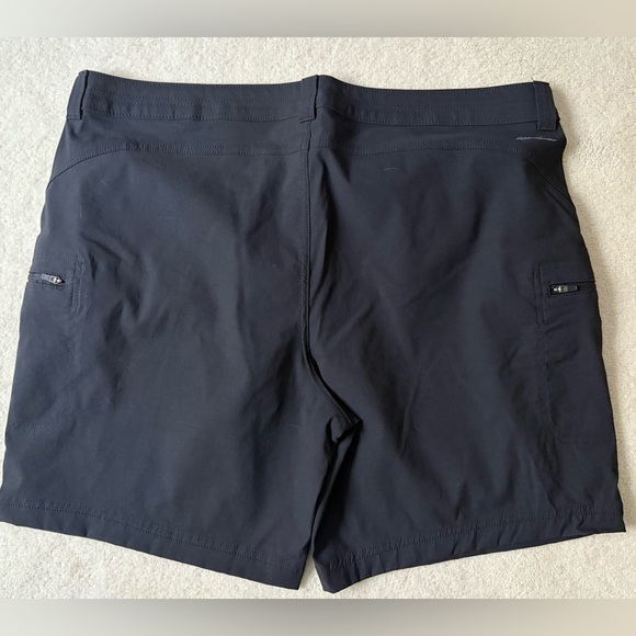 Eddie Bauer Women’s Guide Pro Shorts - Picture 2 of 6